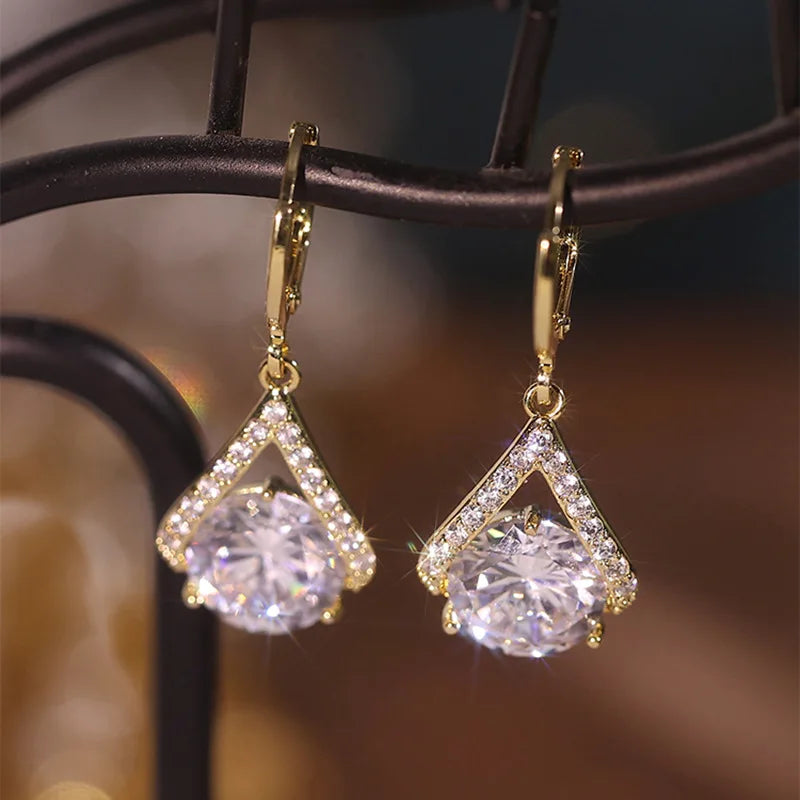 New Fashion Trend Unique Design Geometric Light Luxury Zirconia Rhombus Earrings For Women Jewelry Wedding Party Premium Gifts