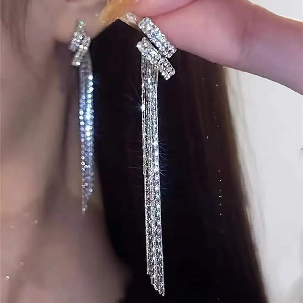 New Fashion Trend Unique Design Geometric Light Luxury Zirconia Rhombus Earrings For Women Jewelry Wedding Party Premium Gifts