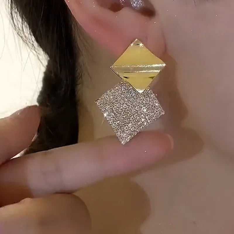New Fashion Trend Unique Design Geometric Light Luxury Zirconia Rhombus Earrings For Women Jewelry Wedding Party Premium Gifts