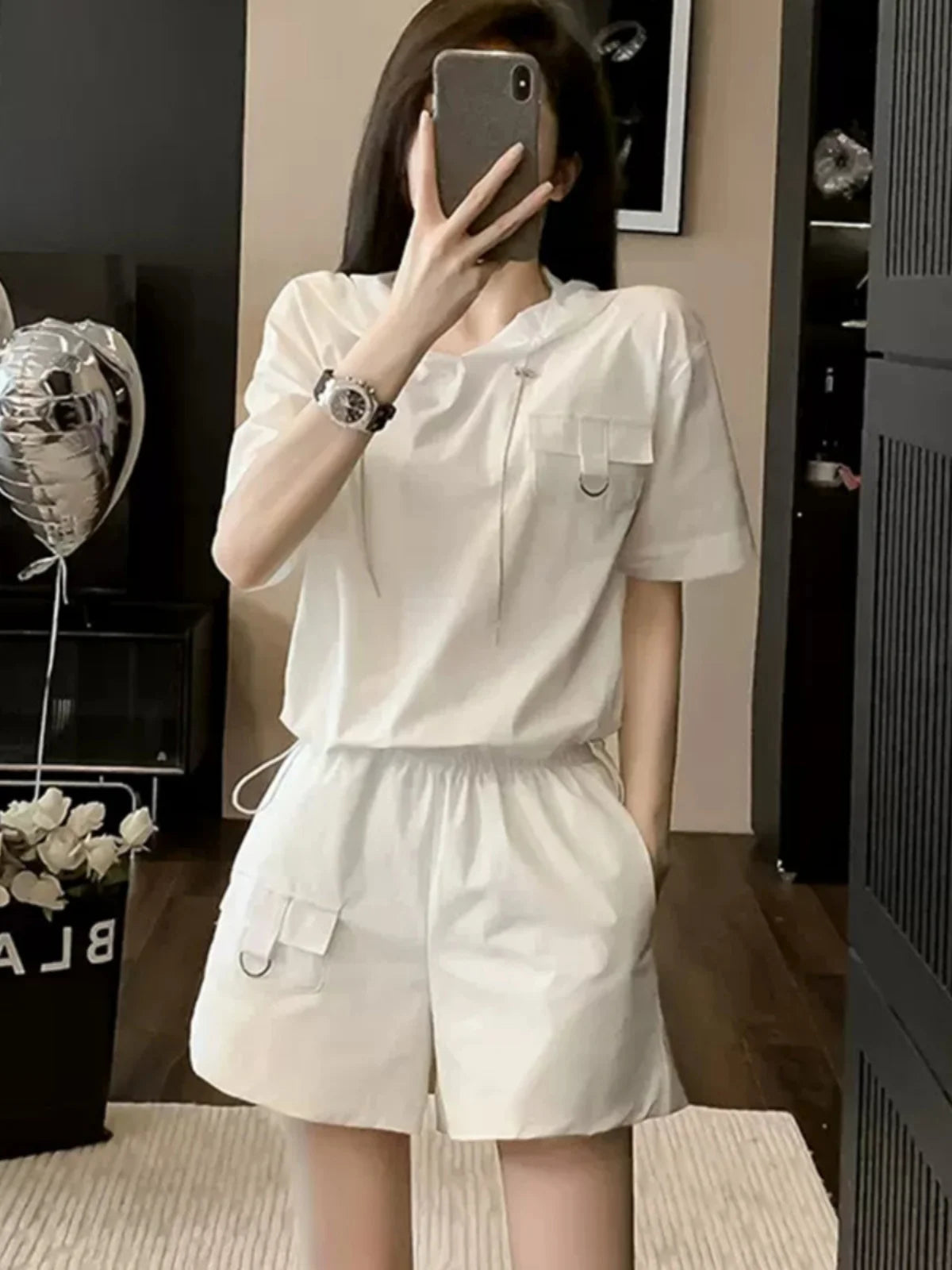 2024 Summer New High end Fashion Leisure Sports Running White Short sleeved Hooded Top Elastic Waist Shorts Set for Women