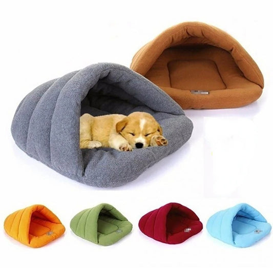 Pet Dog Cave Bed Thick Fleece Warm Soft Slipper Shape Beds for Puppy Cats Tent Sleeping Mats Winter Pets Indoor Triangle Nest